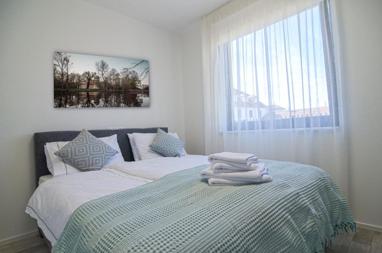 Palm Garden Apartment 1 米库洛夫 外观 照片