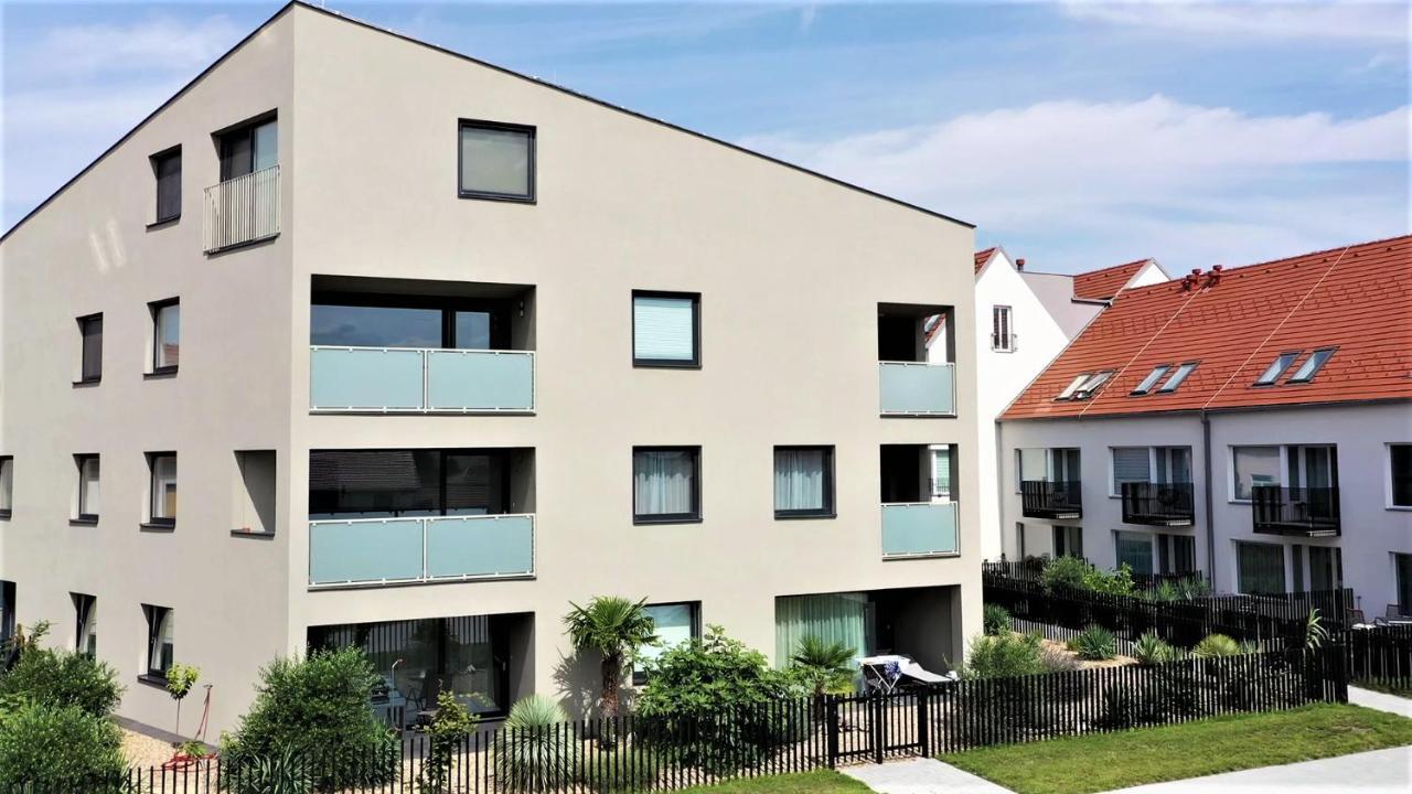 Palm Garden Apartment 1 米库洛夫 外观 照片