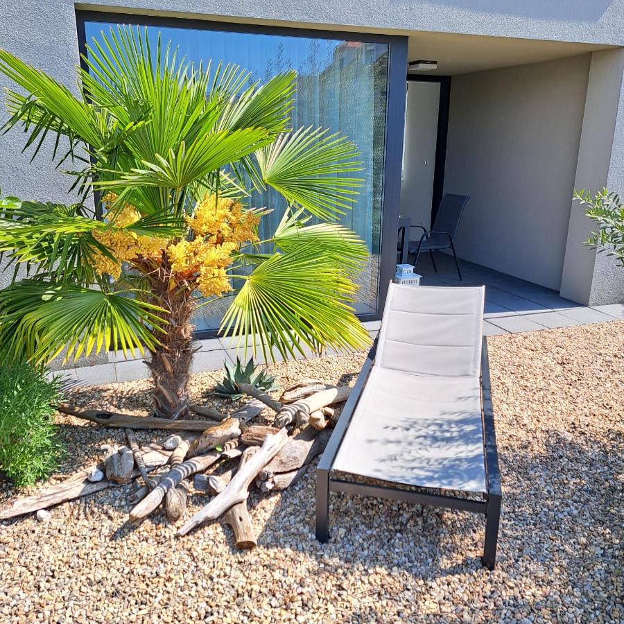 Palm Garden Apartment 1 米库洛夫 外观 照片